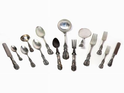 Servito di Posate in Argento Sterling