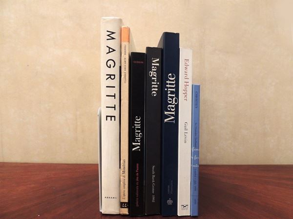Sette libri su artisti del XX secolo: Magritte, Mondrian, Hopper  - Asta La Biblioteca d'arte di Laura Tansini - Maison Bibelot - Casa d'Aste Firenze - Milano