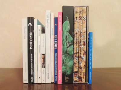 Quattordici Libri su Damien Hirst e Jeff Koons