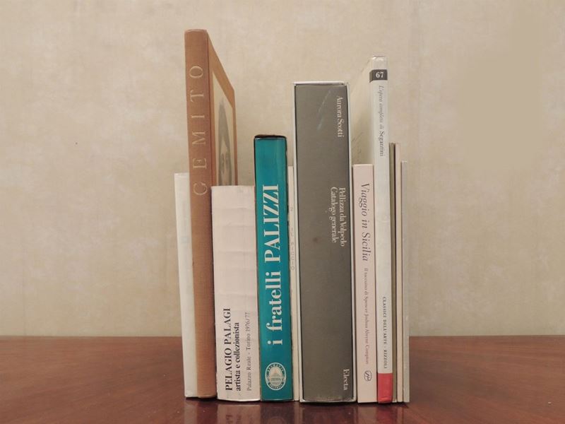 Undici Libri su Artisti del XIX Secolo: Pellizza da Volpedo, Segantini, Lega, Nomellini e Altri