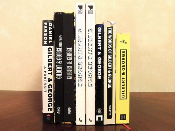 Otto libri su Gilbert & George  - Asta La Biblioteca d'arte di Laura Tansini - Maison Bibelot - Casa d'Aste Firenze - Milano
