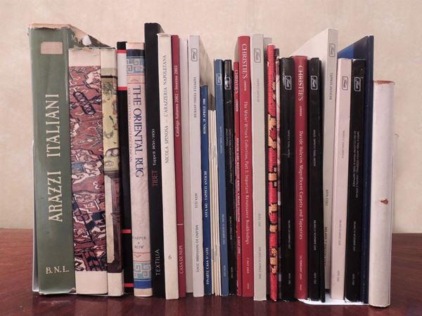 Twenty-four Art Books on Tapestry and Carpets  - Auction Laura Tansini's Art Library - Maison Bibelot - Casa d'Aste Firenze - Milano