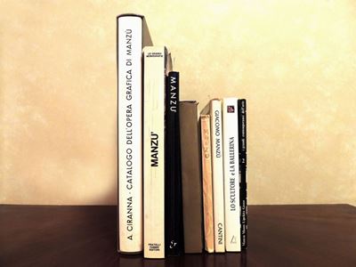 Nove Libri D'arte su Manzù