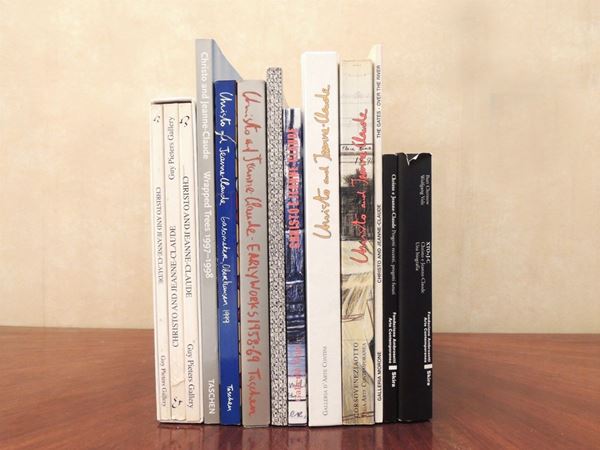 Undici libri d'arte su Christo and Jeanne-Claude  - Asta La Biblioteca d'arte di Laura Tansini - Maison Bibelot - Casa d'Aste Firenze - Milano