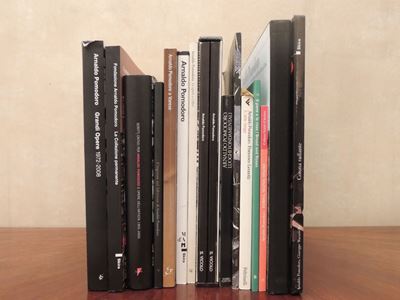 Quindici Libri D'arte su Arnaldo Pomodoro