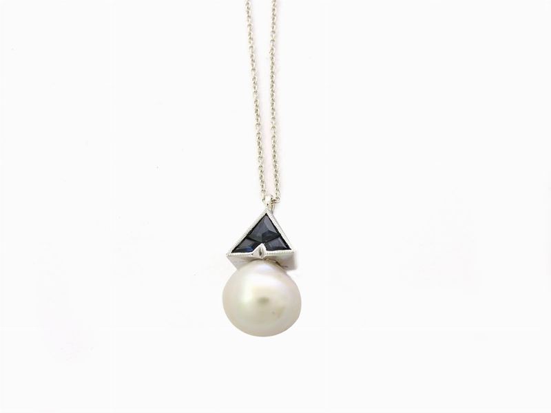 Girocollo con Pendente in Oro Bianco, Perla e Zaffiri