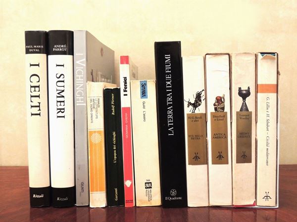 Dodici libri suul'arte delle antiche civiltà  - Asta La Biblioteca d'arte di Laura Tansini - Maison Bibelot - Casa d'Aste Firenze - Milano