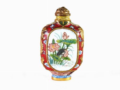 Snuff Bottle in Smalto