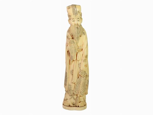 *A Carved Ivory Figure of a Wiseman  (China, 20th Century)  - Auction Furniture and Old Master Paintings - I - Maison Bibelot - Casa d'Aste Firenze - Milano
