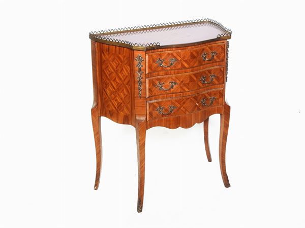 A Cherrywood Veneered Night Table  (late 19th/early 20th Century)  - Auction Furniture and Old Master Paintings - I - Maison Bibelot - Casa d'Aste Firenze - Milano