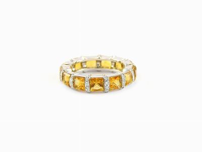 Anello in Oro Bianco con Diamanti e Quarzi Citrini