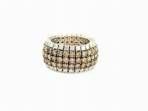 White gold woven band ring with colourless and brown colour diamonds