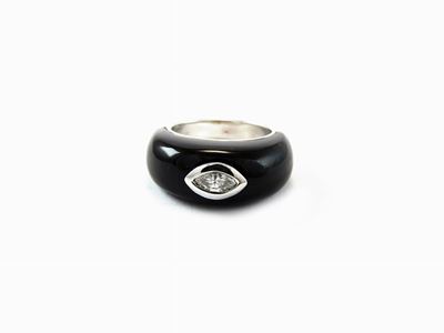 Anello a Fascia in Oro Bianco, Diamante e Onice