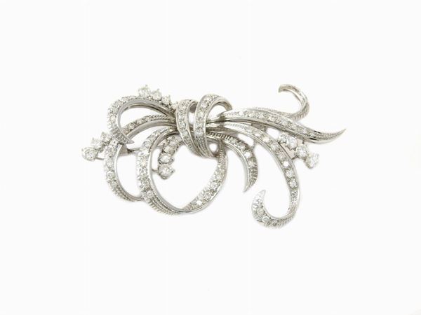 White gold brooch with diamonds  (Sixties)  - Auction House-Sale: Furniture, Old Master Paintings and Jewels from florentine house. - II - Maison Bibelot - Casa d'Aste Firenze - Milano