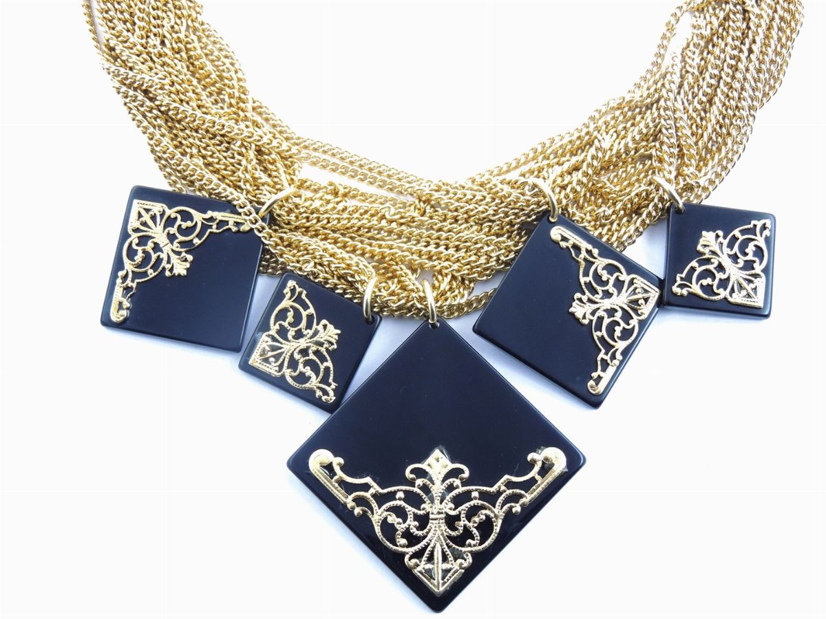 Collana in Metallo Dorato e Resina, Guy Laroche