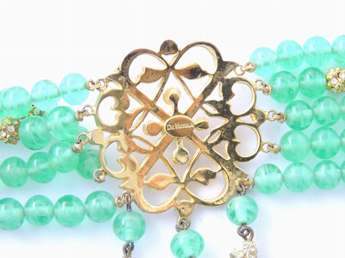 Collana in Vetro Verde e Metallo Dorato, De Nicola