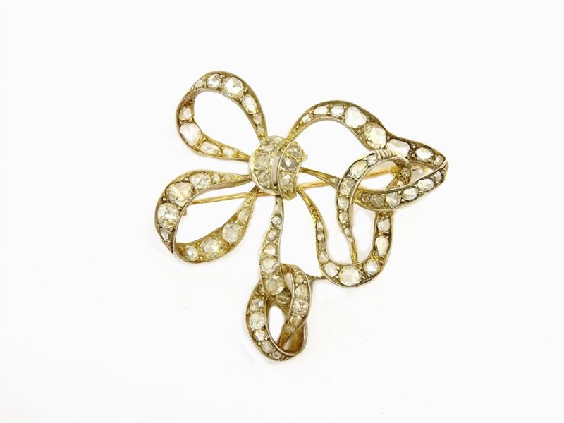 Spilla in Oro Giallo e Argento con Diamanti