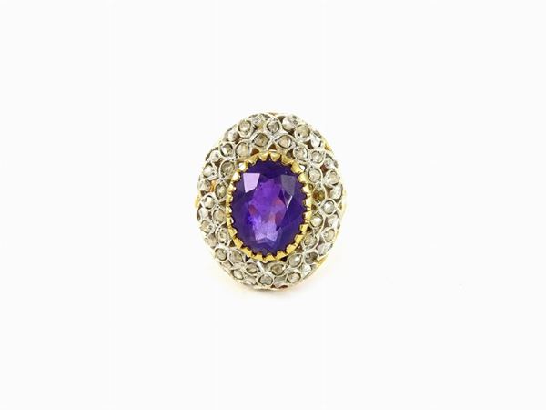 Yellow gold and silver ring with diamonds and amethyst quartz