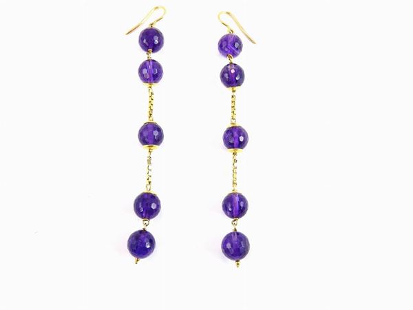 Yellow gold ear pendants with amethyst quartzes