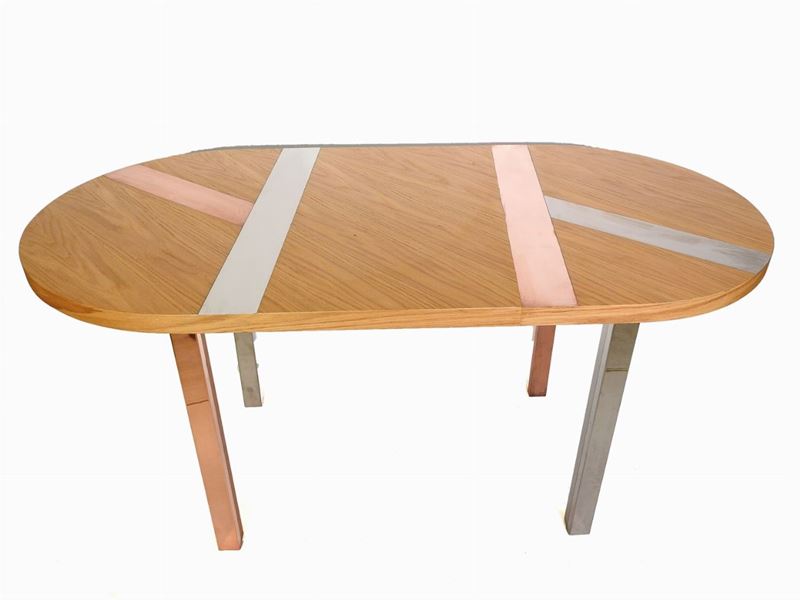 Tavolo di Design Moderno