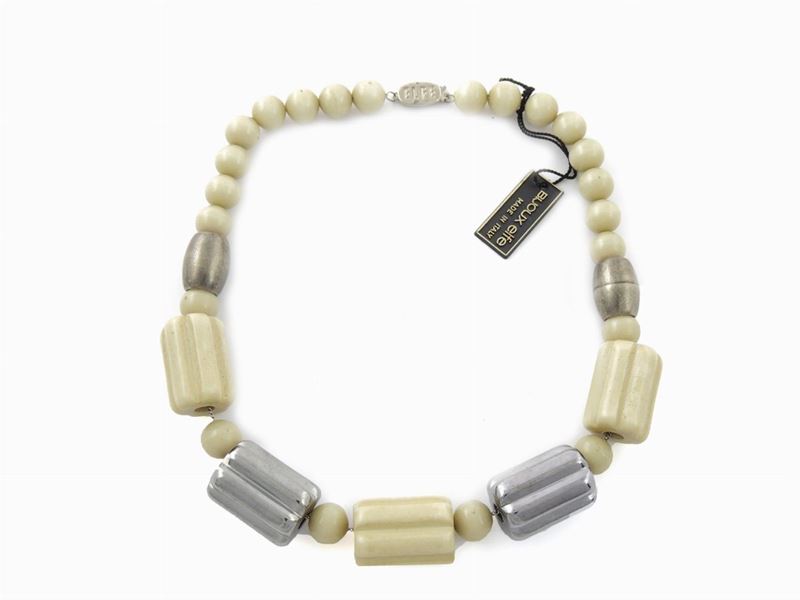 Collana in Resina Grigia e Metallizzata, Bijoux Elfe