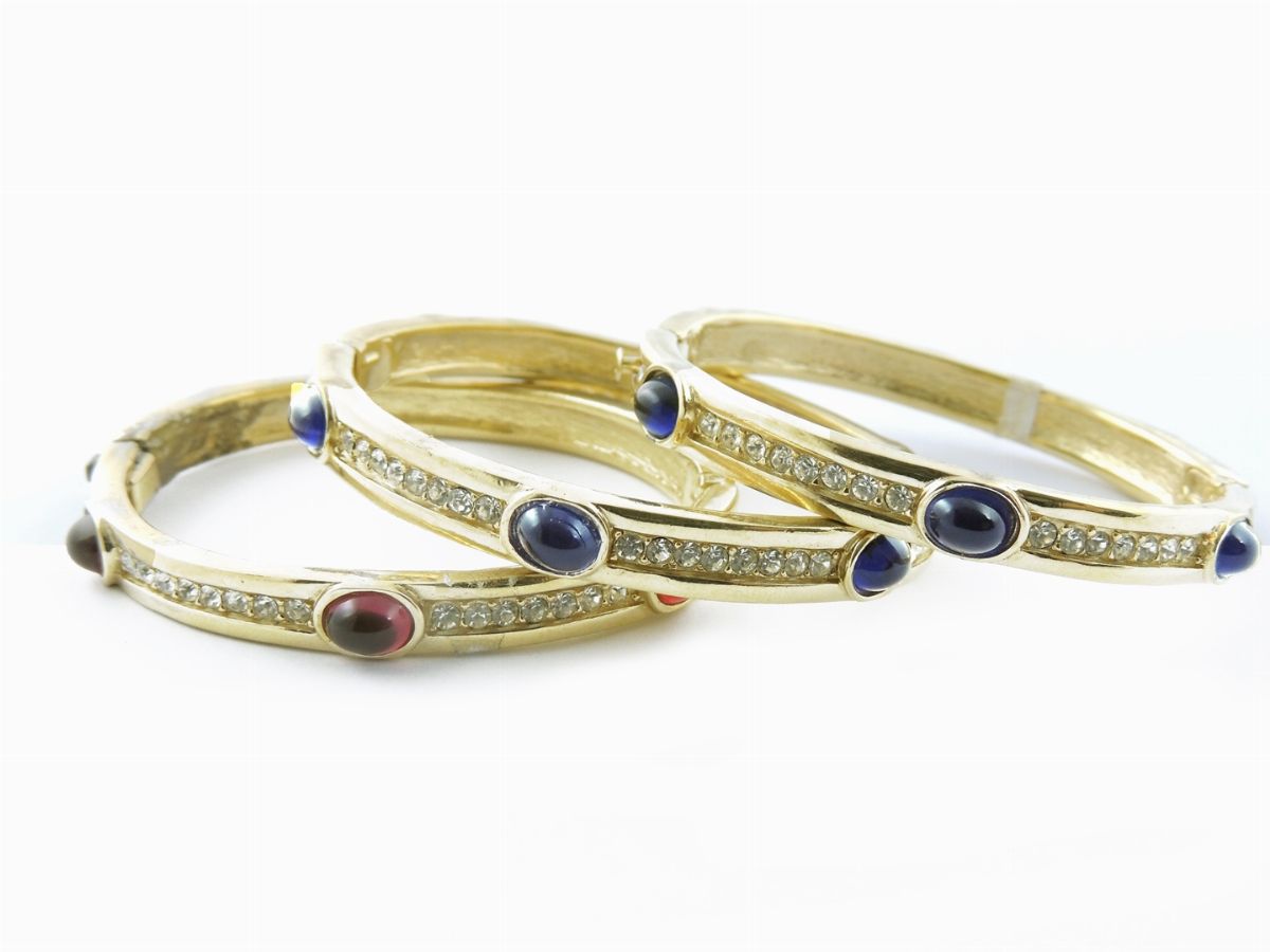 Tre Bracciali Rigidi in Metallo Dorato, Vetro e Strass, Ciner