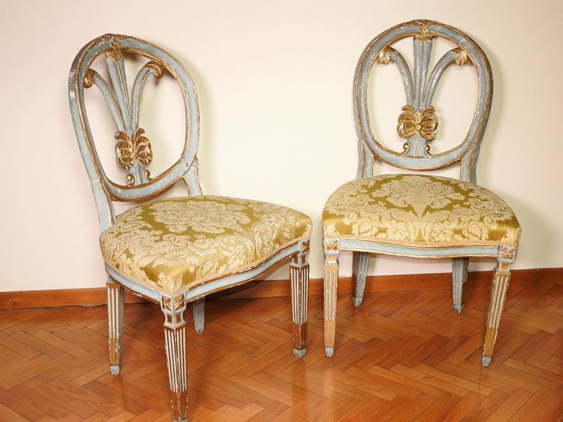 Coppia di Sedie in Legno Laccato Celeste