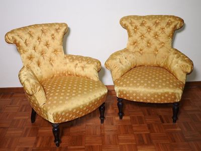 Coppia di Poltroncine in Legno Ebanizzato