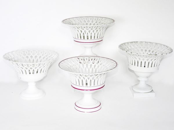 A Pair of Porcelain Pedestal Bowls  (Ginori Manufacture, 19th Century)  - Auction Furniture and Old Master Paintings - I - Maison Bibelot - Casa d'Aste Firenze - Milano