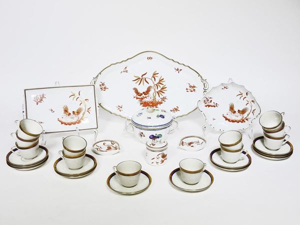 A Lot of Porcelain Items