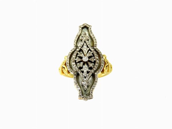 Platinum and yellow gold ring with diamonds and enamels