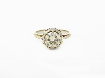 Anello Solitario in Oro Bianco e Diamante