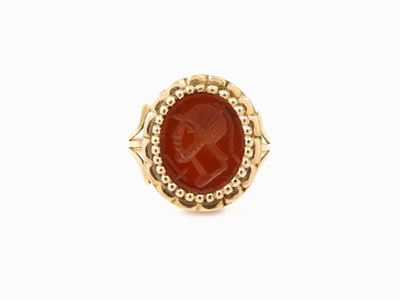 Anello in Oro Rosa a Bassa Lega con Corniola Incisa