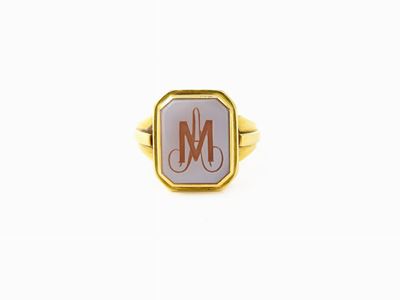 Anello a Sigillo in Oro Giallo con Agata Incisa