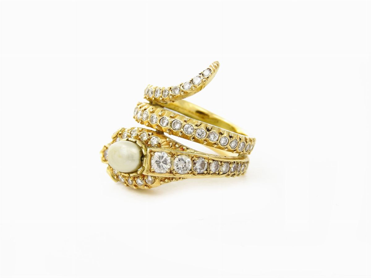 Anello Animalier in Oro Giallo, Diamanti e Perla Probabilmente Naturale