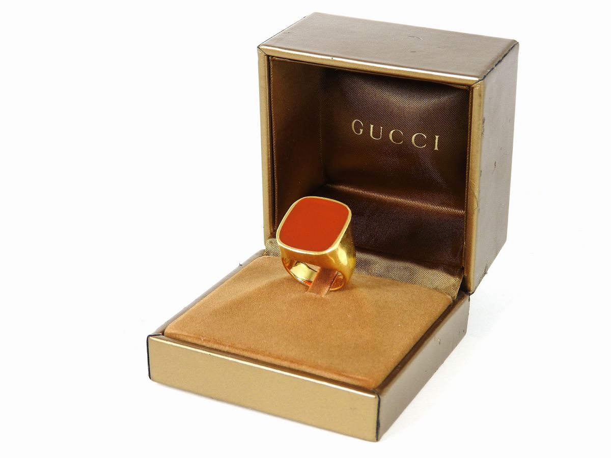 Anello Chevalier Gucci in Oro Giallo e Corniola