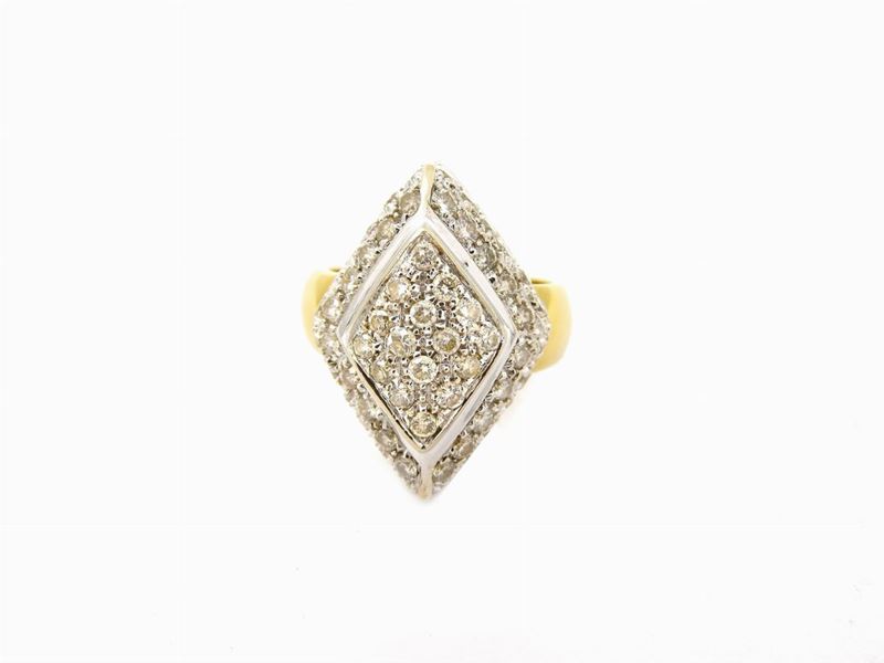 Anello in Oro Giallo e Bianco con Diamanti