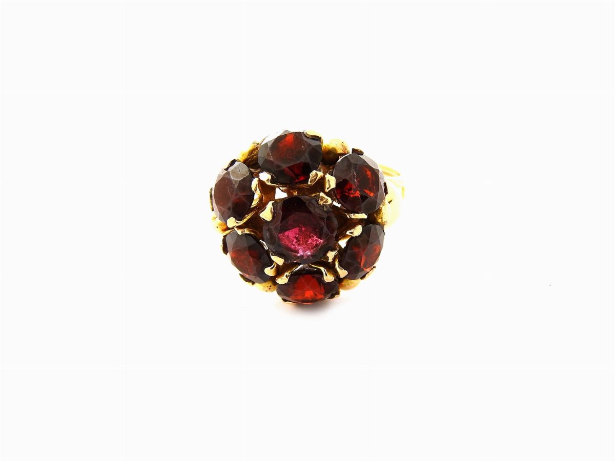 Demi Parure Spilla e Anello in Oro Giallo e Granati