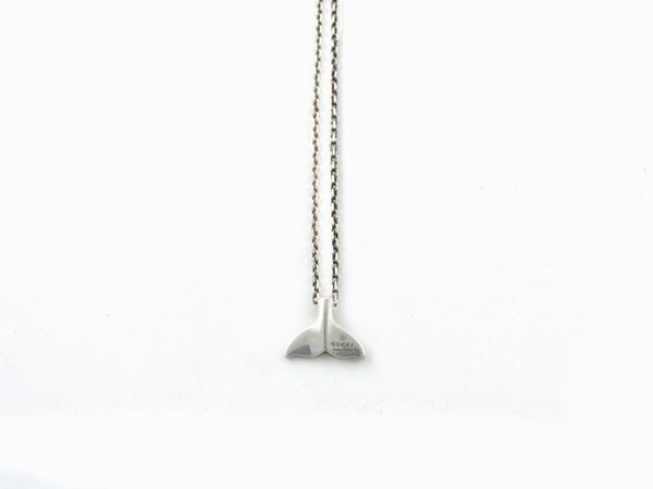 Silver chain with little flipper pendant, Gucci