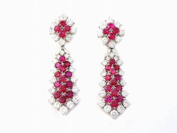 Platinum Frascarolo & C ear pendants with diamonds and rubies  (Valenza Po, Sixties)  - Auction Jewels - II - II - Maison Bibelot - Casa d'Aste Firenze - Milano