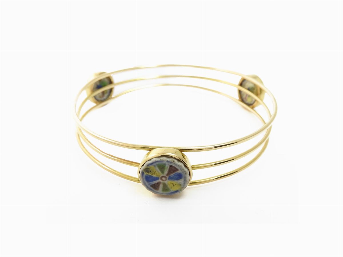 Demi Parure Bracciale Rigido e Orecchini in Oro Giallo e Monete Cinesi in Ceramica