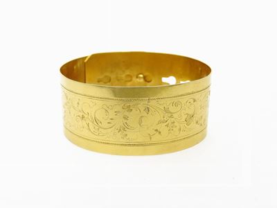 Bracciale Rigido in Oro Giallo
