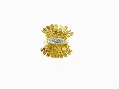Anello in Oro Giallo e Bianco con Diamanti
