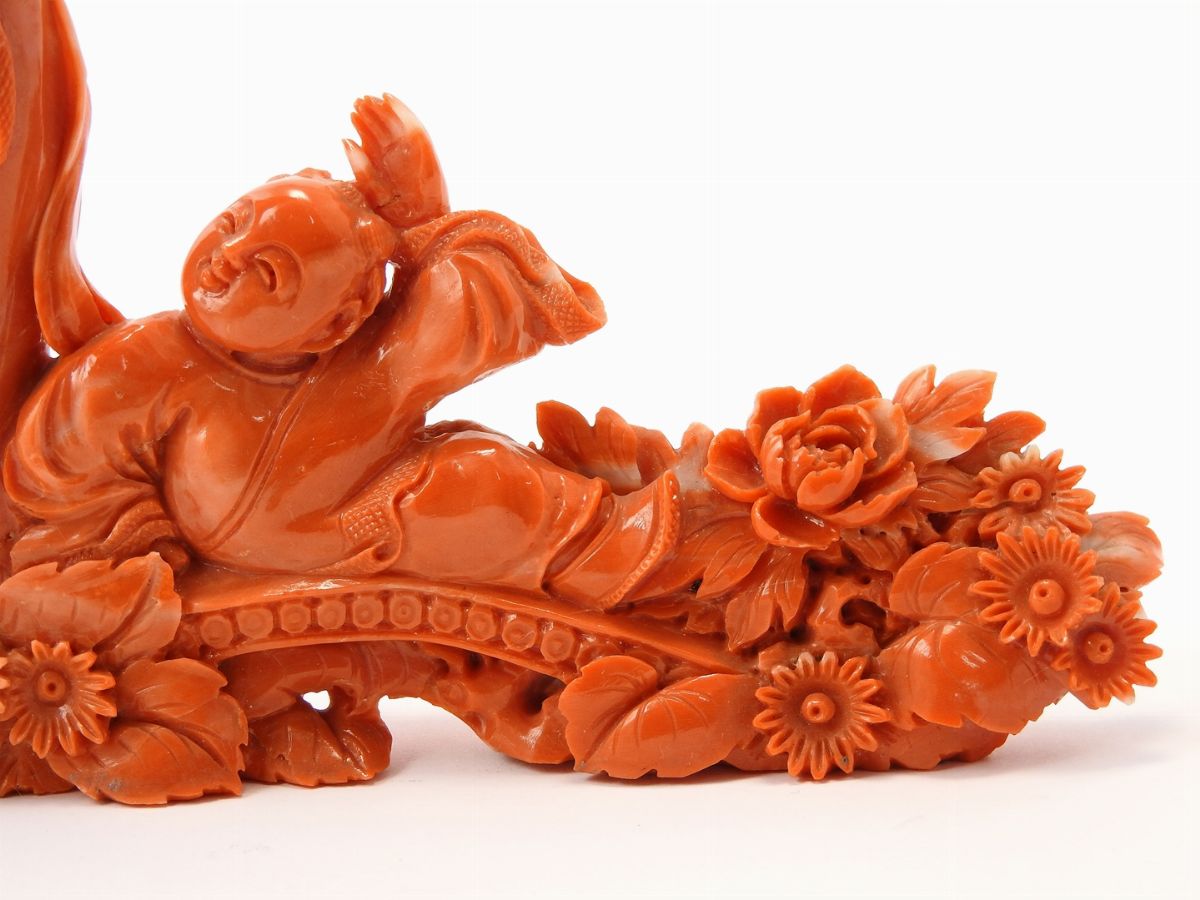 Scultura Cinese in Corallo Rosso Arancio