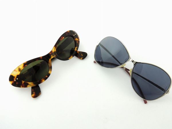 Due paia di occhiali da sole, Byblos e La Perla