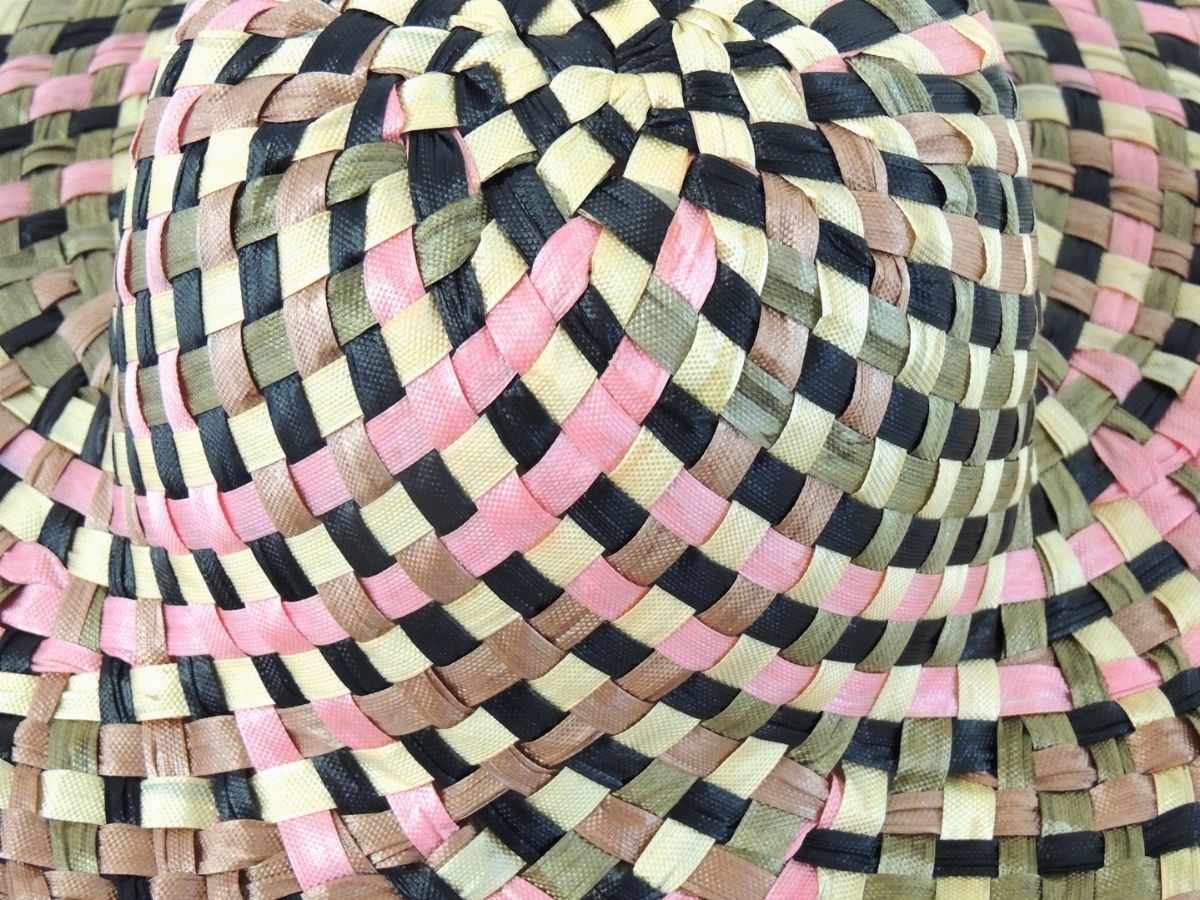 Due Cappelli in Rafia e Nylon