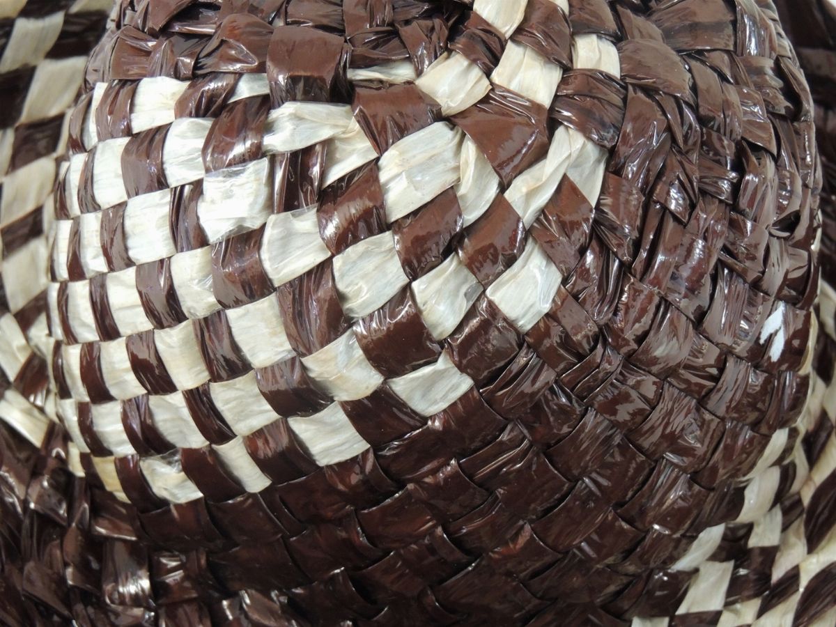 Tre Cappelli in Rafia Lucida
