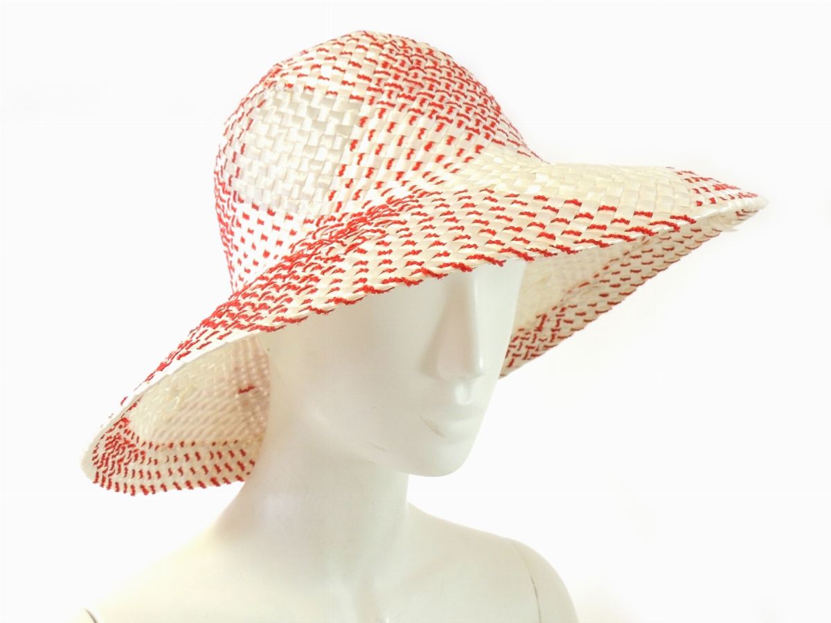 Tre Cappelli in Rafia e Cotone