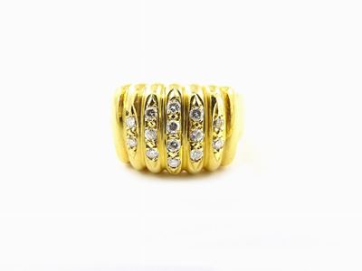 Anello Torrini in Oro Giallo con Diamanti