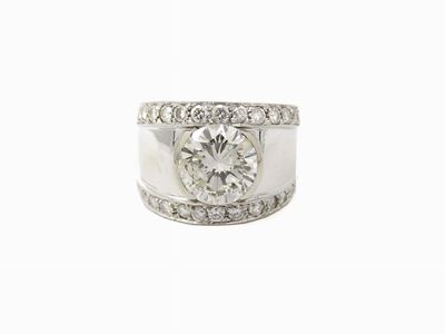 Anello a Fascia in Oro Bianco e Diamanti